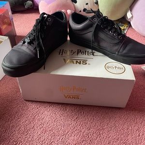 Harry potter deathly hollows vans